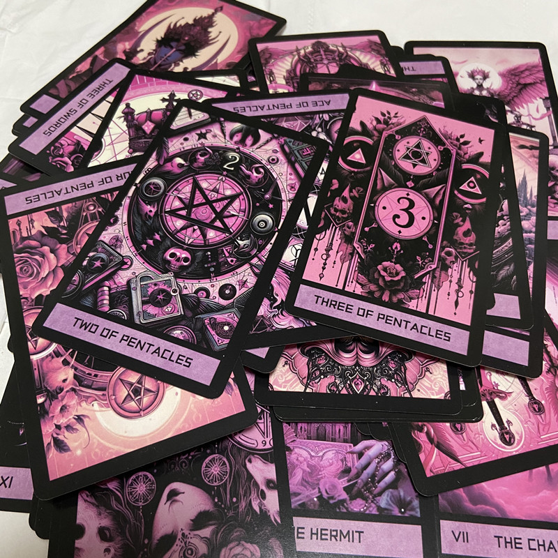 Pink Gothic Tarot Deck 78 Card - огляд і ціна Tarot Cards Deck With Guidebook